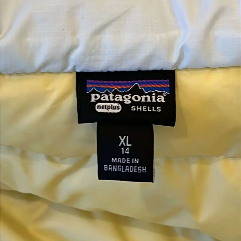 Patagonia girls down